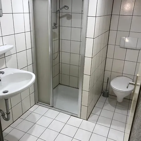Privatzimmer Am Vw Werk Hannover Esterno foto